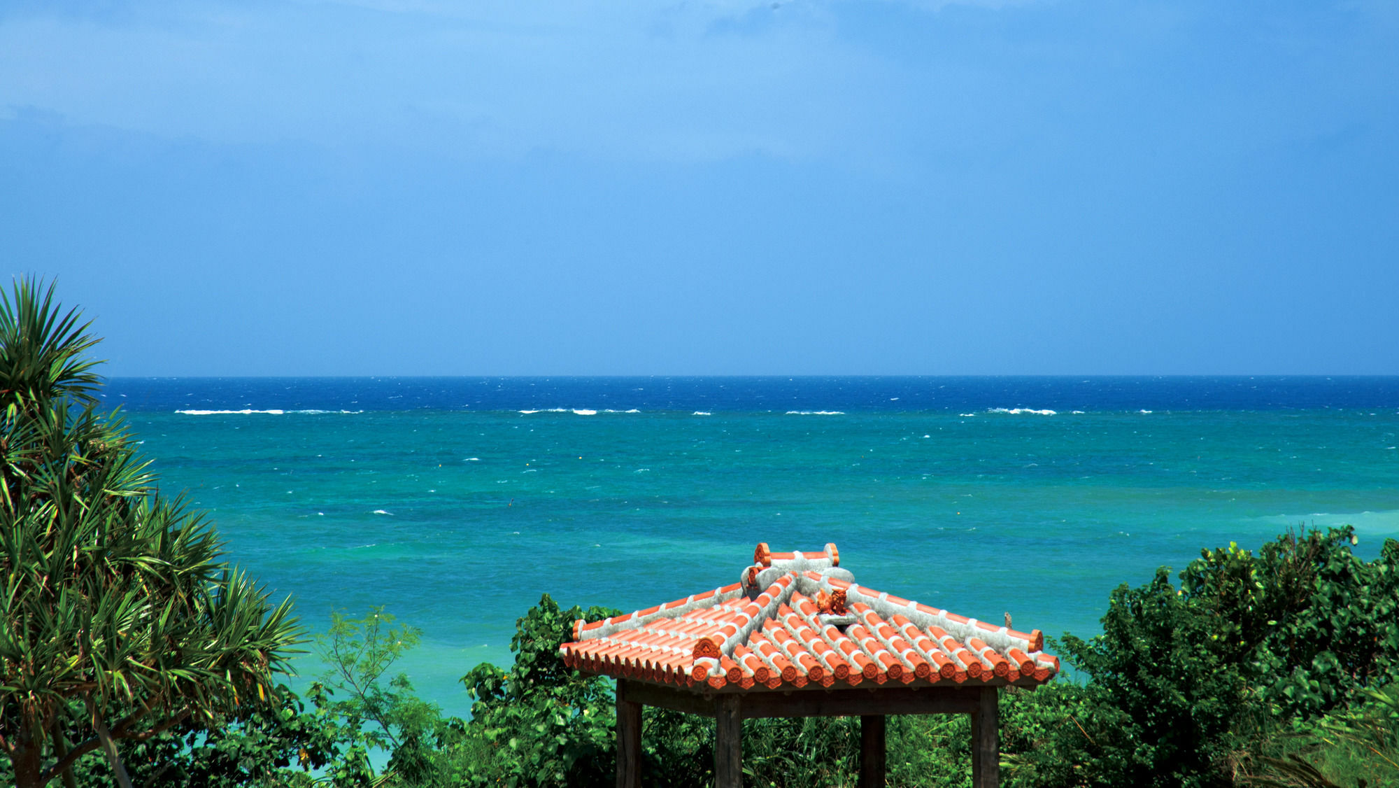 The Uza Terrace Beach Club Villas Йомитан Екстериор снимка