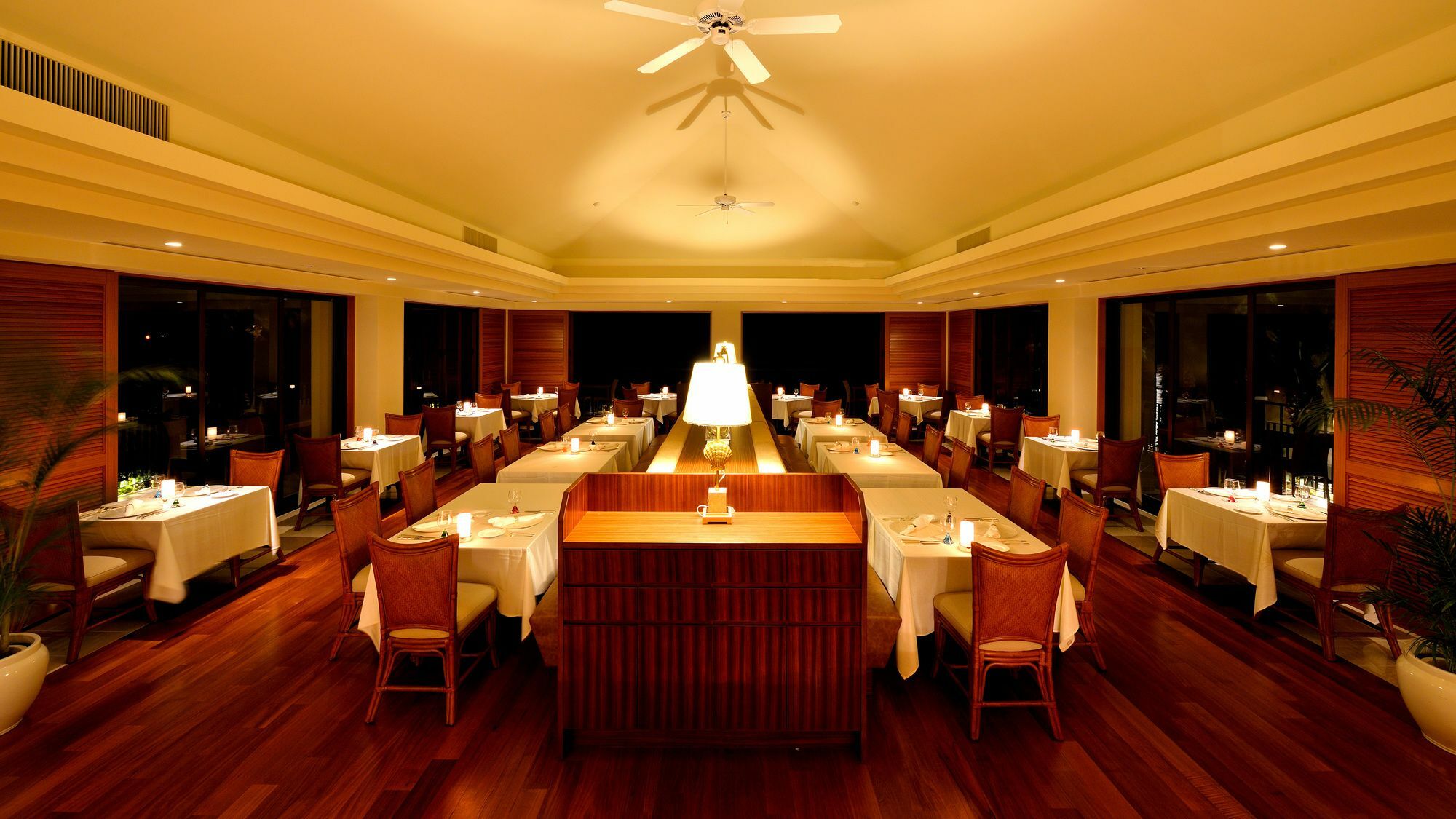 The Uza Terrace Beach Club Villas Йомитан Екстериор снимка