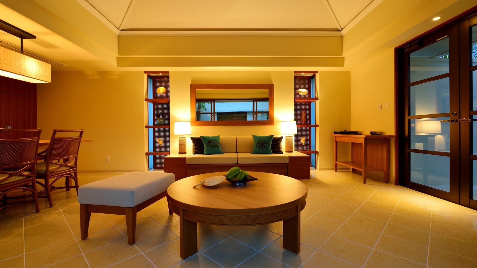The Uza Terrace Beach Club Villas Йомитан Екстериор снимка